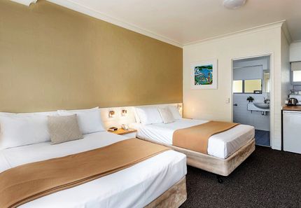 The Palms 01
