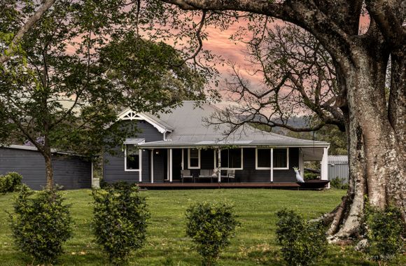 Jasper Valley House – Luxury Rural Heritage Accommodation near Berry