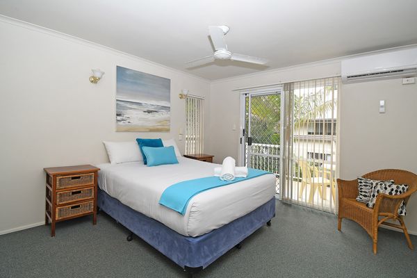 Indulge in the perfect blend of comfort and style in our bedroom sanctuary. Plush furnishings, soothing color palettes, and tasteful decor create an atmosphere that's both inviting and elegant.