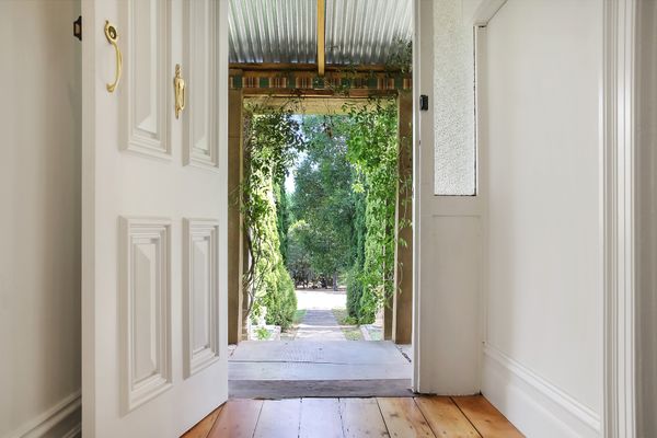 One Mile Cottage
