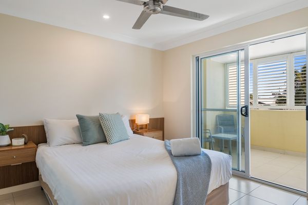 Malibu Apartments Unit 1 – 5 Oak Street