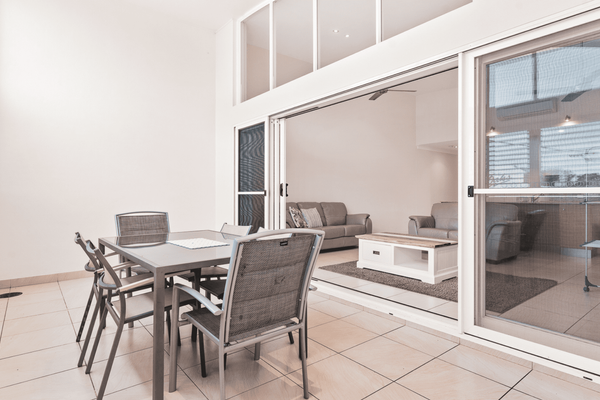 Malibu Apartments Unit 2 – 5 Oak Street