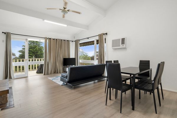 Narrow Neck Hideaway