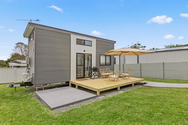 Cur46a – Husky Tiny Home by Experience Jervis Bay