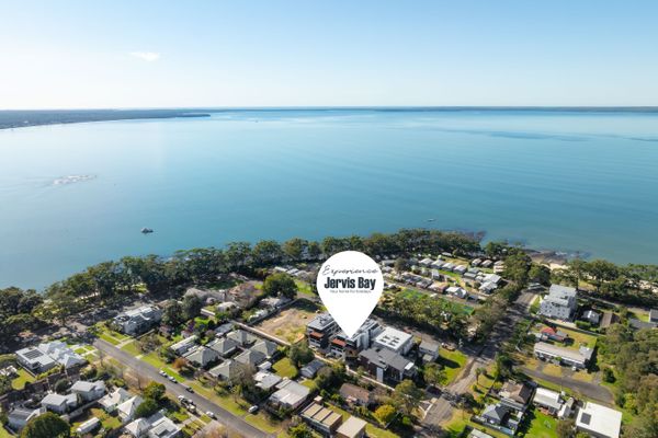 FegB302/15 – Allura Escapes by Experience Jervis Bay