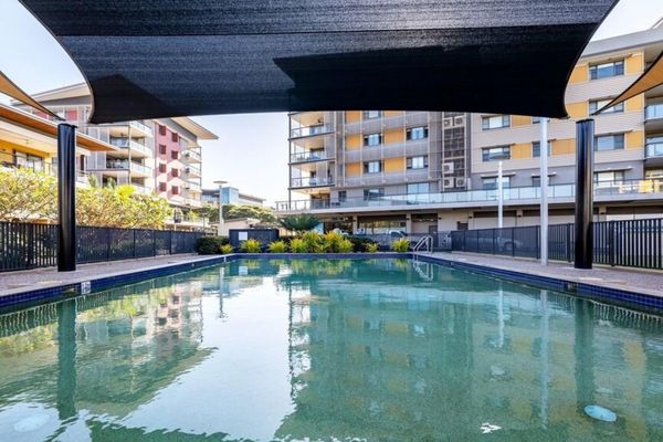Luxurious Waterfront Living in the Heart of Darwin – Stunning 2-Bedroom Apartment