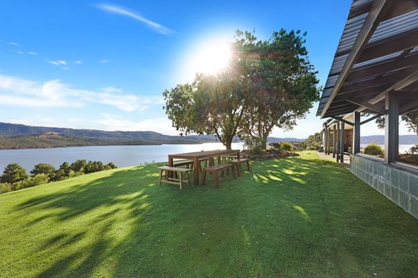 Lake Access – Mansfield – Sleeps 12