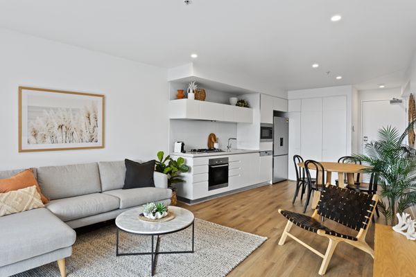 Stylish and Modern Oracle 2 Bedroom Apartment