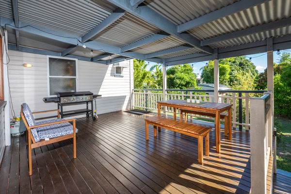 Spacious Family Holiday Home in Urangan