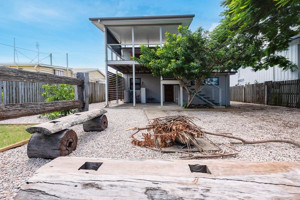 Central Torquay Treasure Close To Beach