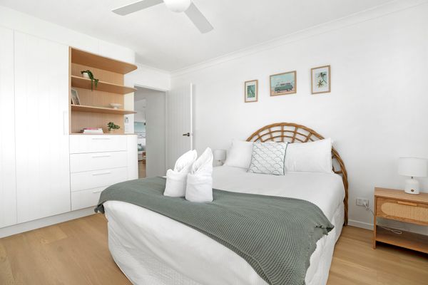 Spacious 2 Bedroom Apartment With Ocean Views