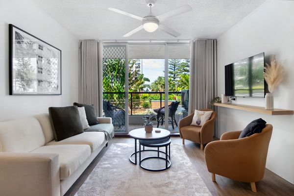 Beautifully Renovated Two Bedroom Apartment