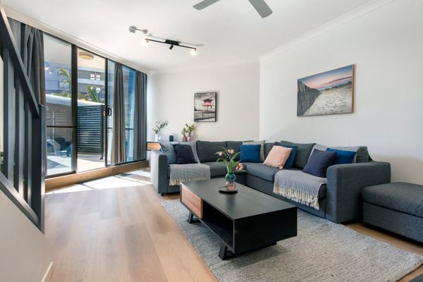 Top Of The Mark Central Surfers Paradise Apartment