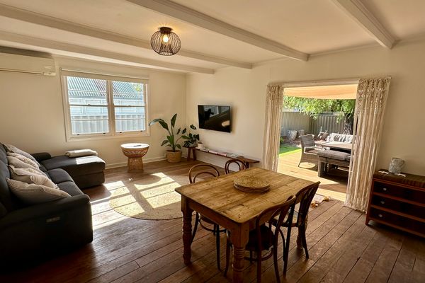 Barefoot Beach Cottage