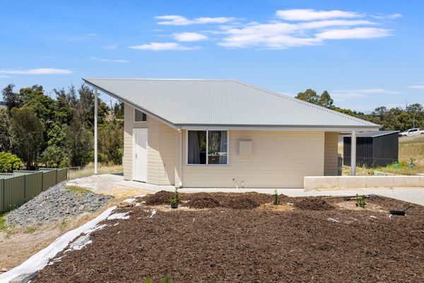 Hill View Cottages – Sail B