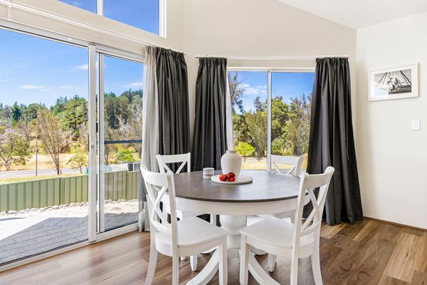 Hill View Cottages – Sail B