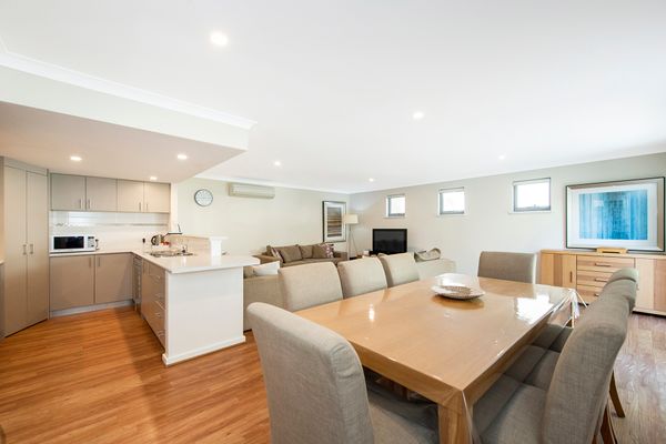 Escape to 67 at Cape View