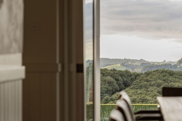 Hinterland House