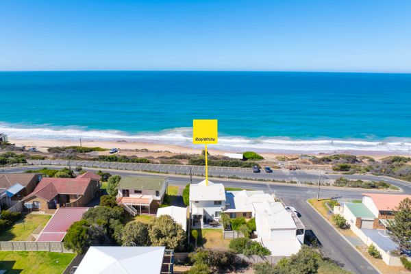 2/8 Railway Tce, Port Elliot