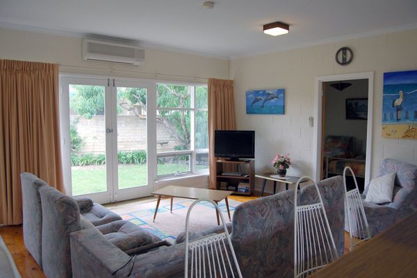Comfortable Unit Close to the Beach