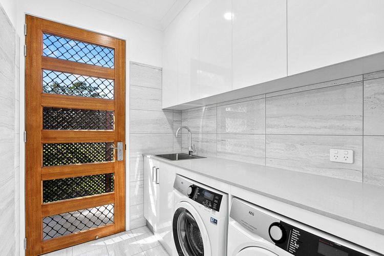 Zephyr Bayside Villas 4  bed