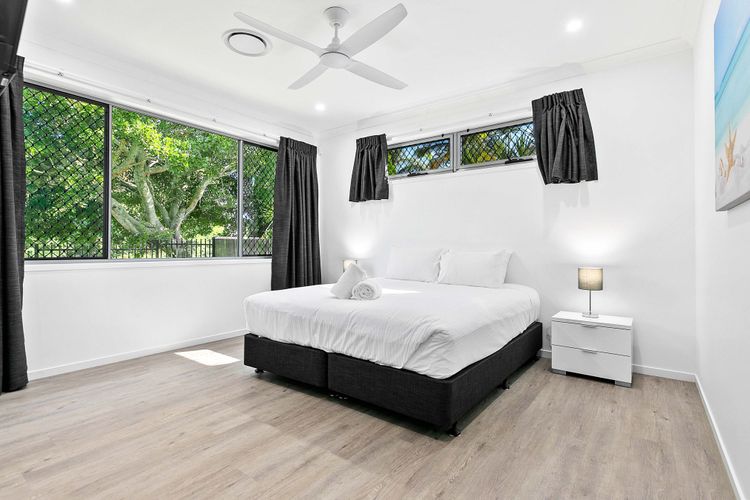 Zephyr Bayside Villas 4  bed