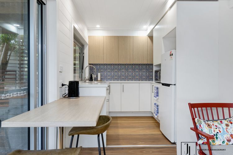 Downstairs Kitchennette