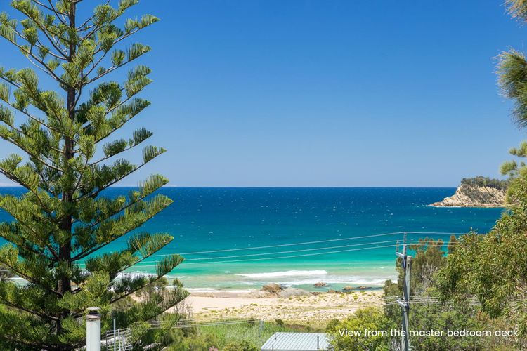 Magnificent Malua Views, Stroll to the beach