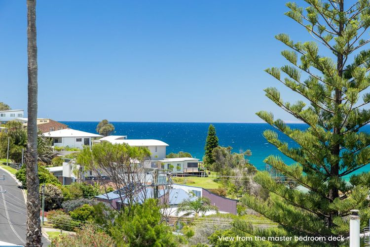 Magnificent Malua Views, Stroll to the beach