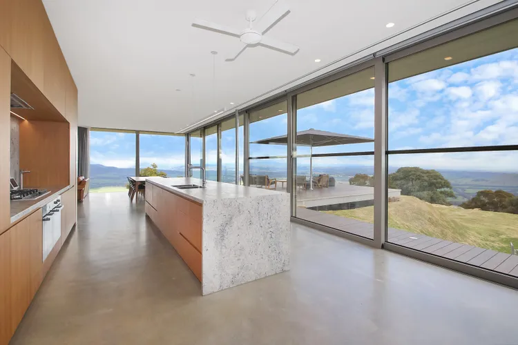 Kitchen & Dining out to entertaining deck