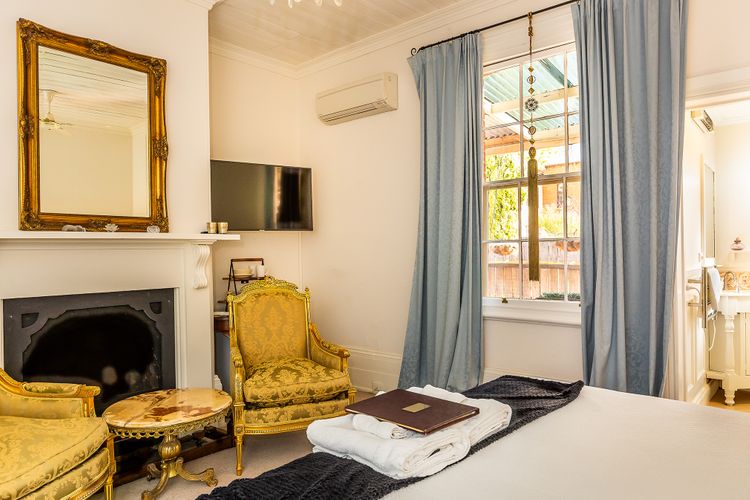 The Graces, Beechworth – Rose – King Room