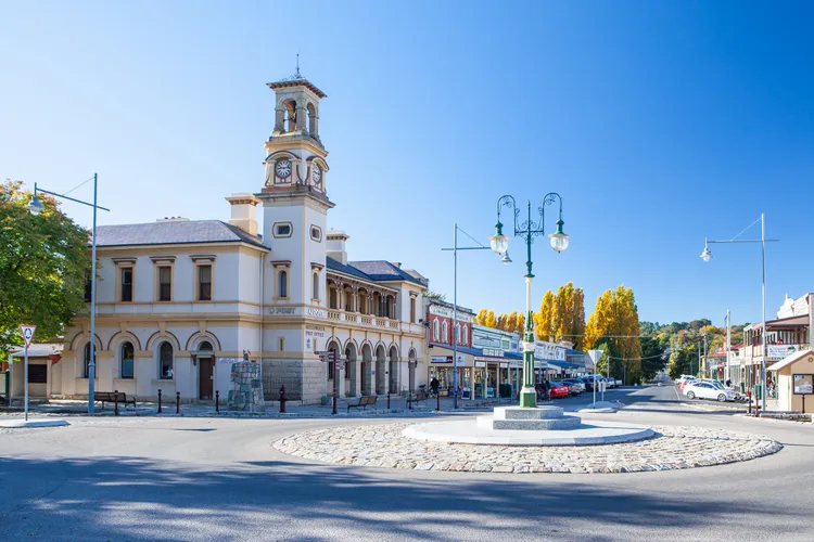 The Graces, Beechworth – Camellia – King Room