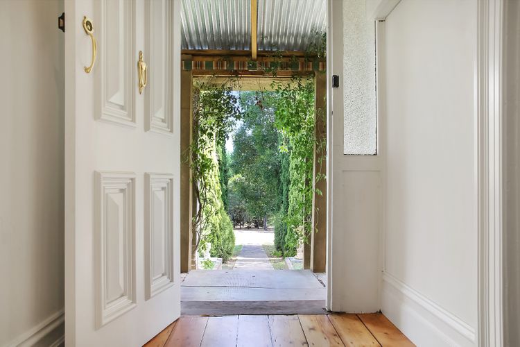 One Mile Cottage