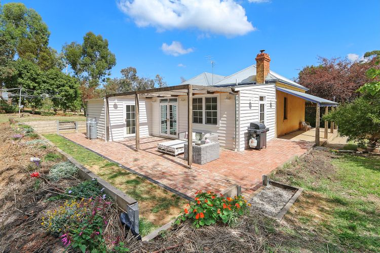 One Mile Cottage
