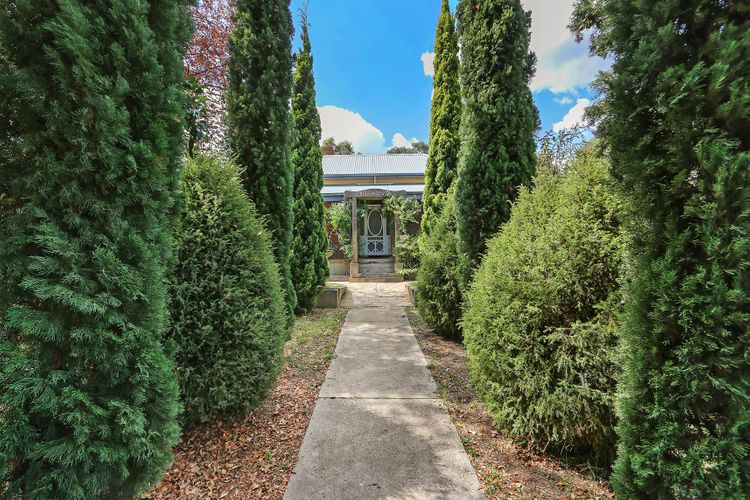 One Mile Cottage