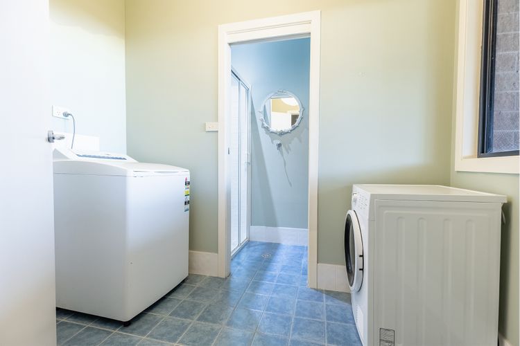 Laundry with washer and dryer 