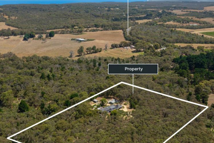 Bells Beach Acreage and Tranquility