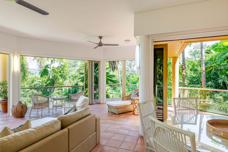 The Hill Villa 2