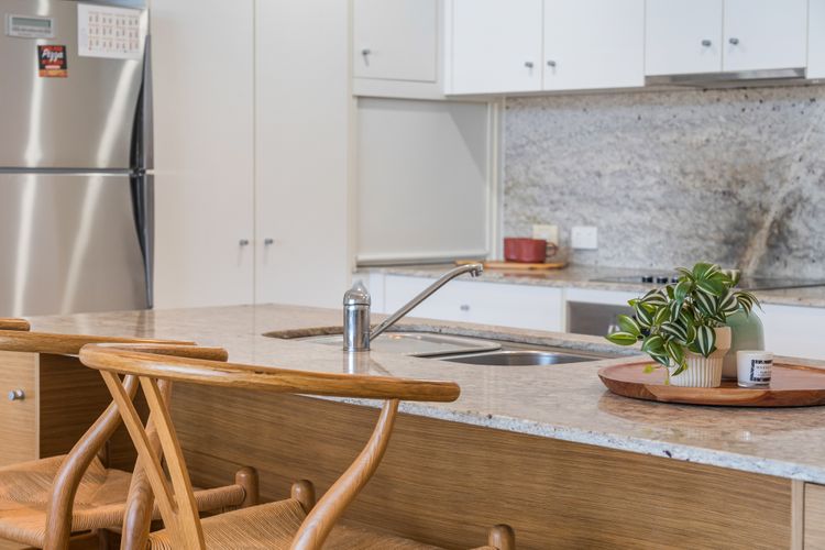 Malibu Apartments Unit 1 – 5 Oak Street