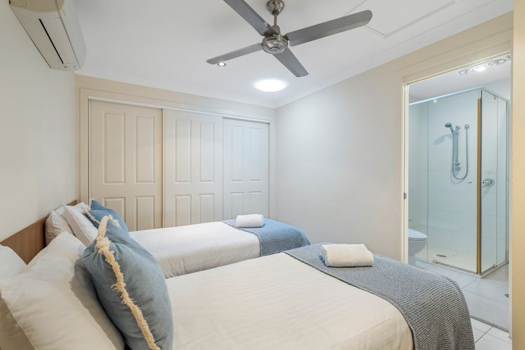 Malibu Apartments Unit 1 – 5 Oak Street