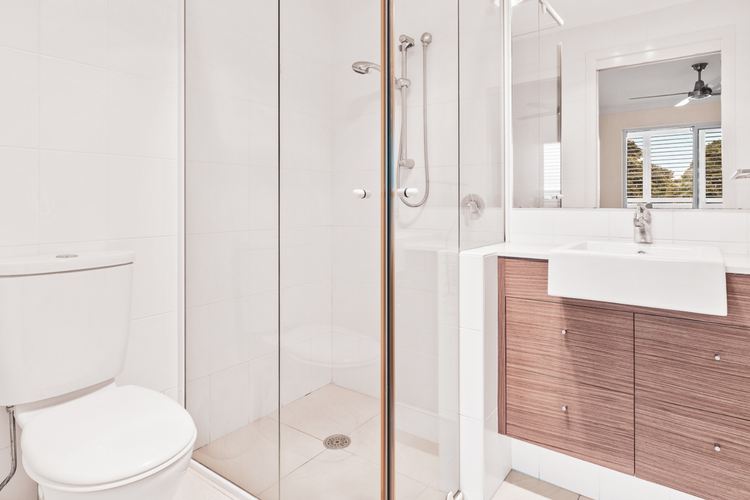 Malibu Apartments Unit 2 – 5 Oak Street
