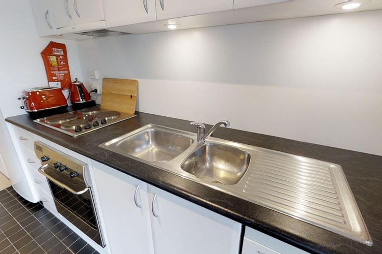 Studio (Sleeps 2)