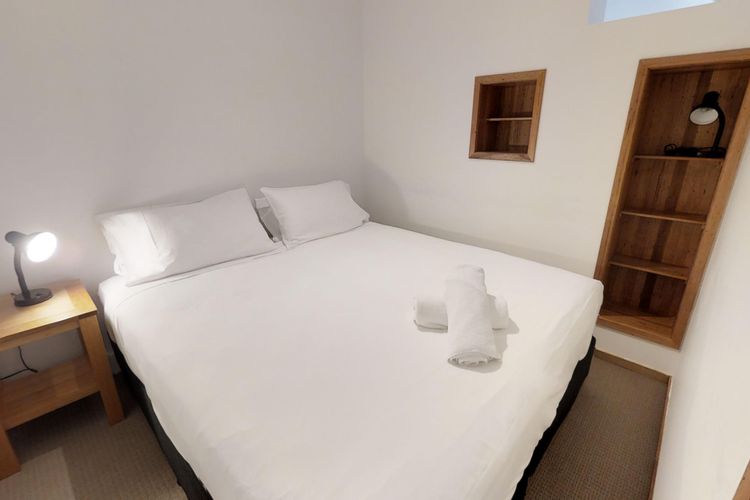 Studio (Sleeps 2)
