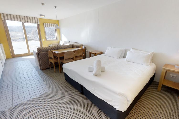 Studio (Sleeps 2)