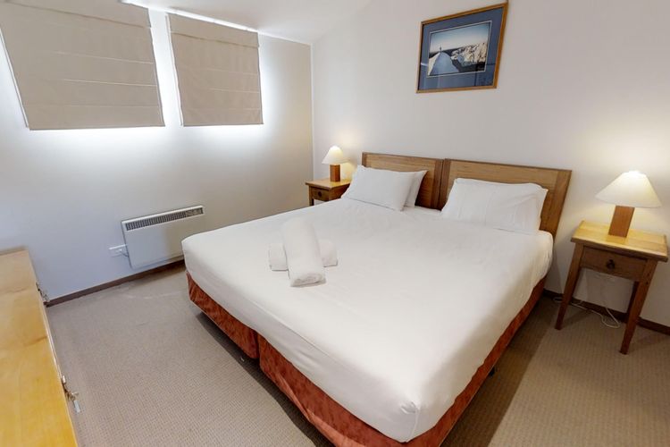 Studio Loft (Sleeps 4)