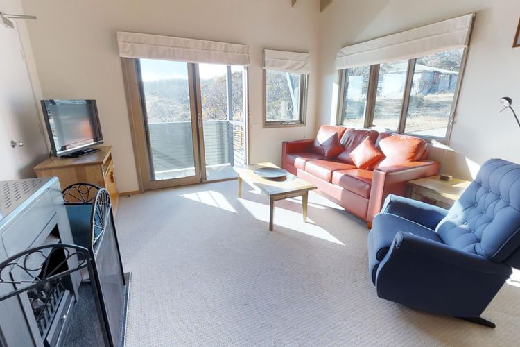 Studio Loft (Sleeps 4)