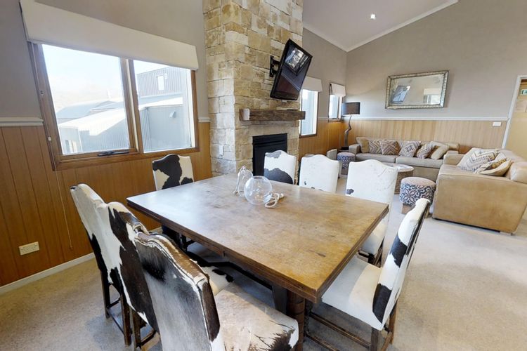 One-Bedroom Apartment (Sleeps 2)