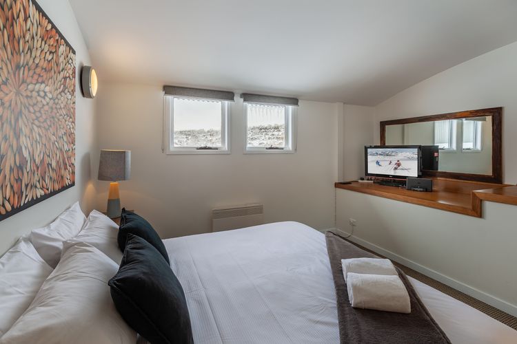 Studio Loft (Sleeps 2)