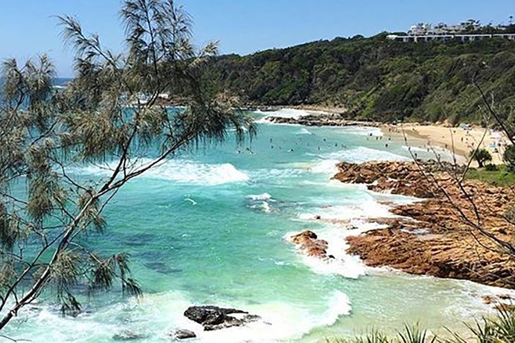 Luxury Coolum Beachfront Apartment