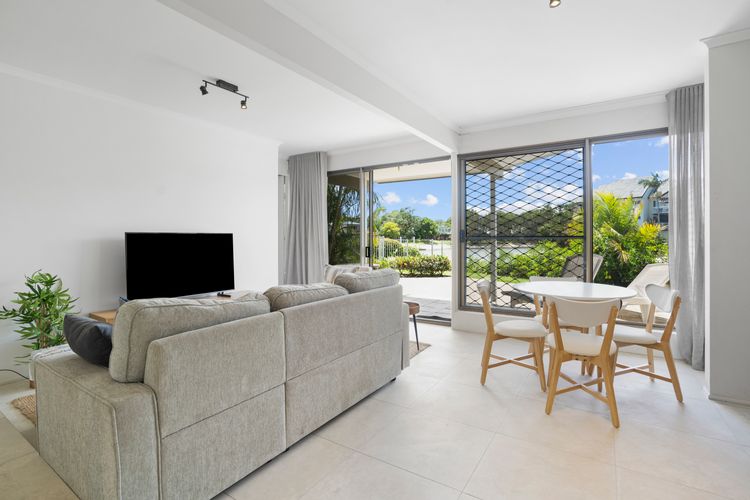 Lounge room